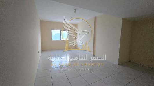 Appartement de 2 chambres à à louer à Bu Tina, Sharjah - shqa-for-rent-2-bedroom-albwtyna-alsharqa-living-room-05. jpg Appartement de 2 chambres à à louer à Bu Tina, Sharjah - shqa-for-rent-2-bedroom-albwtyna-alsharqa-living-room-05. jpg