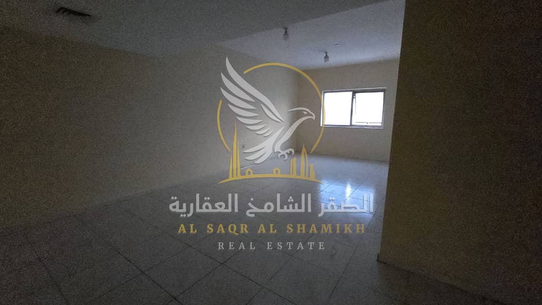 4 shqa-for-rent-2-bedroom-albwtyna-alsharqa-living-room-04. jpg