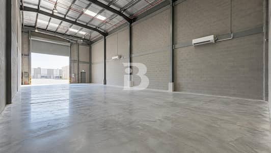 Warehouse te Huur in Al Qusais, Dubai - Magazijn in Al Qusais,Al Qusais Industrial Area,Al Qusais Industrial 5, 320000 AED - 16721228 Warehouse te Huur in Al Qusais, Dubai - Magazijn in Al Qusais,Al Qusais Industrial Area,Al Qusais Industrial 5, 320000 AED - 16721228