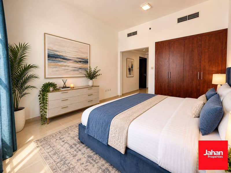 2 Modern Navy Accent Bedroom. png