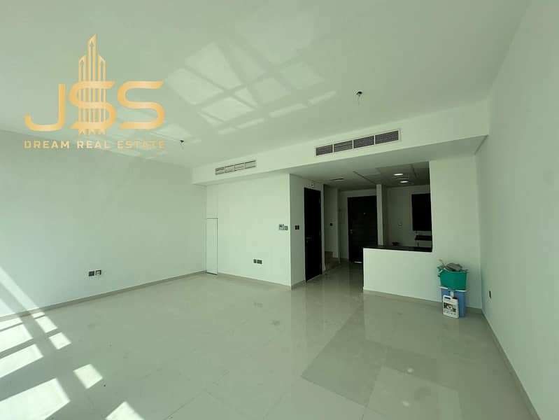 Maison de ville à DAMAC Hills 2 (Akoya by DAMAC),Amazonia, 3 chambres, 90000 AED - 16722367 Maison de ville à DAMAC Hills 2 (Akoya by DAMAC),Amazonia, 3 chambres, 90000 AED - 16722367
