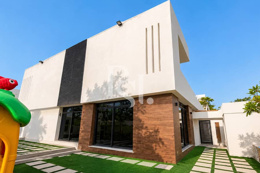 Villa in Yas Island,West Yas, 5 slaapkamers, 9500000 AED - 16722948 Villa in Yas Island,West Yas, 5 slaapkamers, 9500000 AED - 16722948