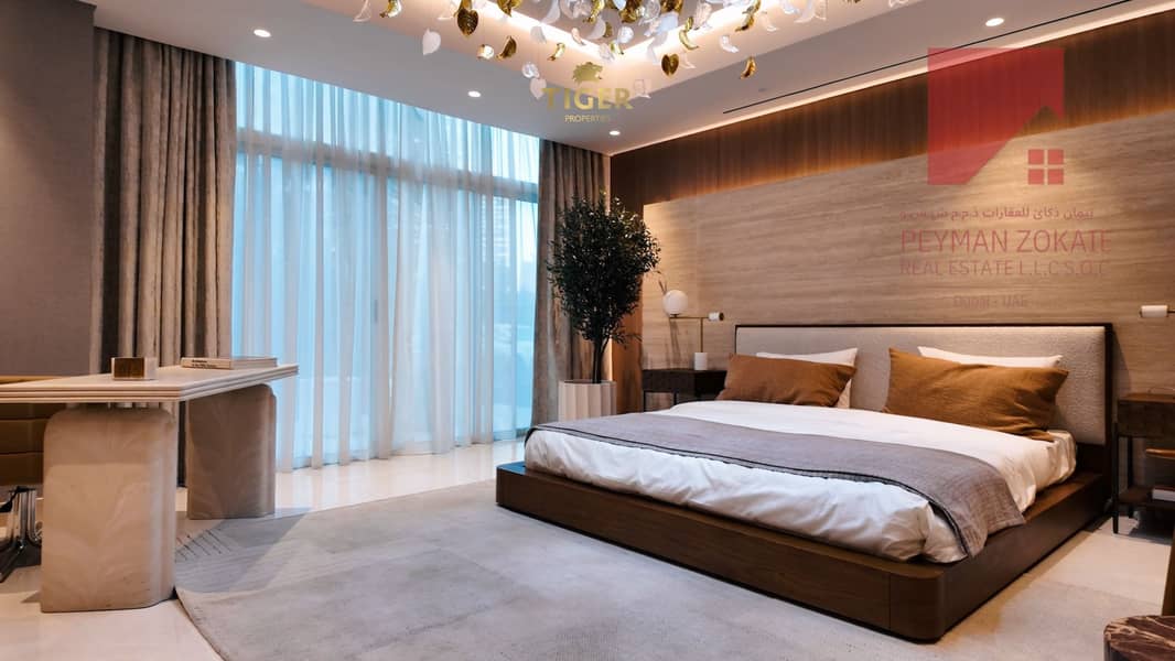 3 Show Apartment_Mock uP (10). jpg