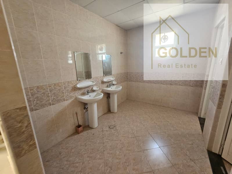 11 44338cd4-4858-4439-86bd-4ec7cd8a1ba8. jpg