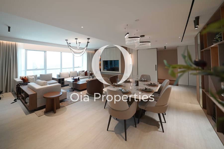 2 Livingroom & Dining 2. jpg