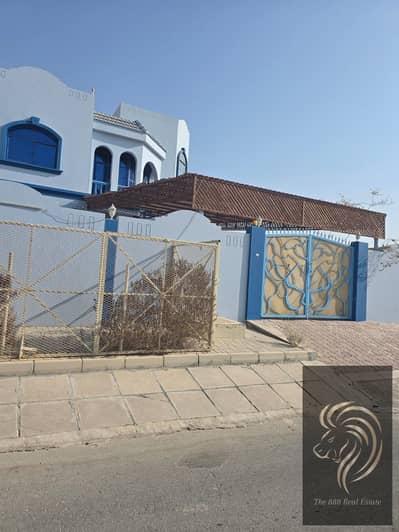 3 Bedroom Villa for Rent in Seih Al Qusaidat, Ras Al Khaimah - WhatsApp Image 2026-10-03 at 1.06. 28 PM. jpeg 3 Bedroom Villa for Rent in Seih Al Qusaidat, Ras Al Khaimah - WhatsApp Image 2026-10-03 at 1.06. 28 PM. jpeg