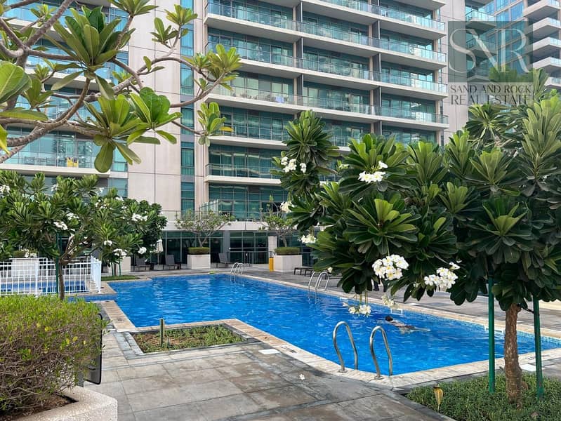 Spacious 1BR | 893 Sq. Ft. | Marina View | Long Balcony Spacious 1BR | 893 Sq. Ft. | Marina View | Long Balcony