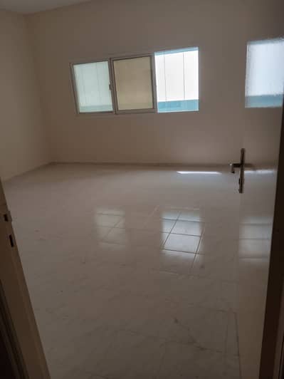 3 Bedroom Apartment for Rent in Al Majaz, Sharjah - WhatsApp Image 2026-10-03 at 14.47. 43 (2). jpeg 3 Bedroom Apartment for Rent in Al Majaz, Sharjah - WhatsApp Image 2026-10-03 at 14.47. 43 (2). jpeg