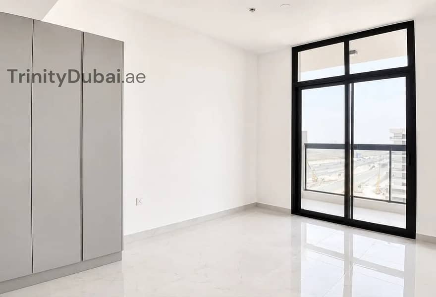 2 equiti dhruv. jpg