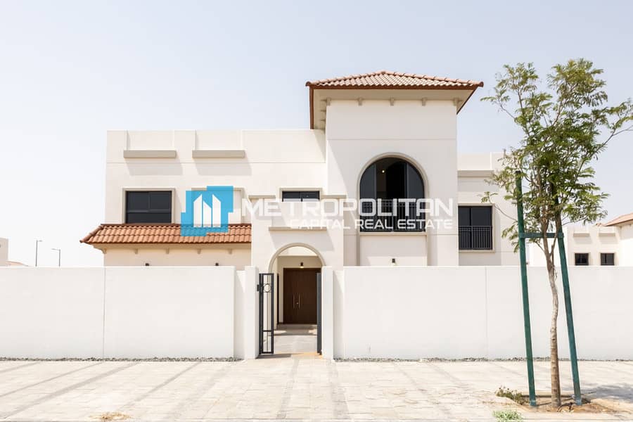 Large Plot11,200sqft | Corner Unit | Ready To Move Large Plot11,200sqft | Corner Unit | Ready To Move