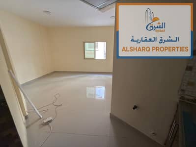 Studio for Rent in Al Jurf, Ajman - WhatsApp Image 2026-10-03 at 3.22. 44 PM. jpeg Studio for Rent in Al Jurf, Ajman - WhatsApp Image 2026-10-03 at 3.22. 44 PM. jpeg