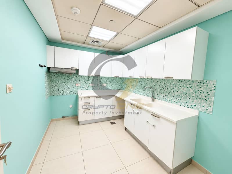 8 a_bright_clean_modern_small_kitchen_utility_room_8_batch_8. png