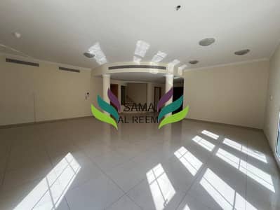 Villa para en Alquiler en Umm Suqeim, Dubai - WhatsApp Image 2026-10-03 at 2.11. 24 PM. jpeg Villa para en Alquiler en Umm Suqeim, Dubai - WhatsApp Image 2026-10-03 at 2.11. 24 PM. jpeg