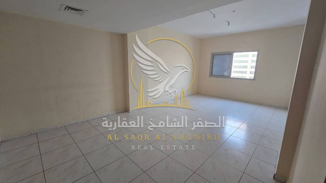 2 shqa-for-rent-3-bedroom-albwtyna-alsharqa-living-room-07. jpg