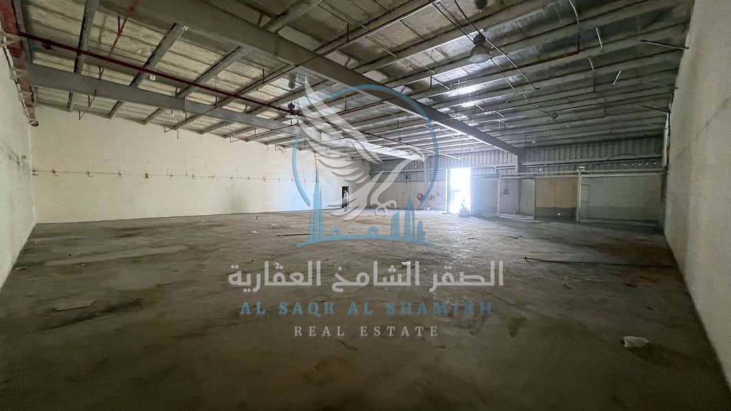8 warehouse-for-rent-area-11-property-07. jpg