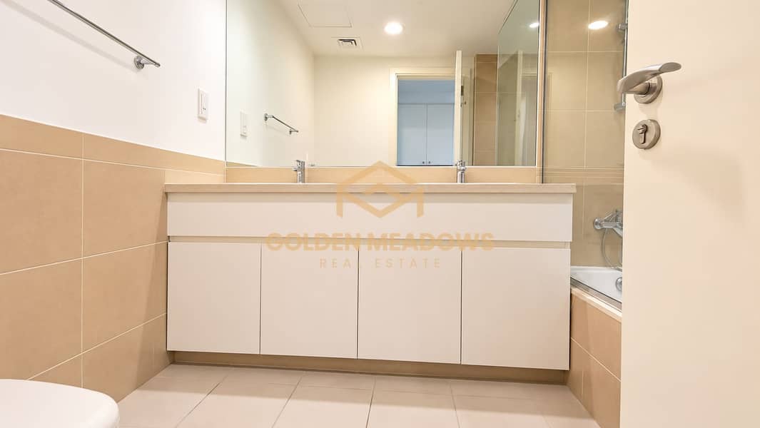 14 Modern Double-Vanity Bathroom. png