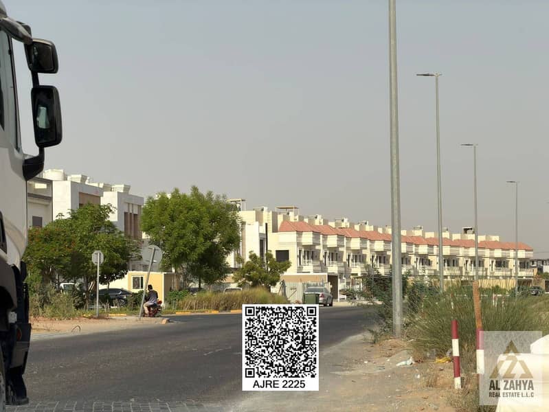 2 973da9e5-d9b8-4dcb-80db-ee3eed043ae0. jpg