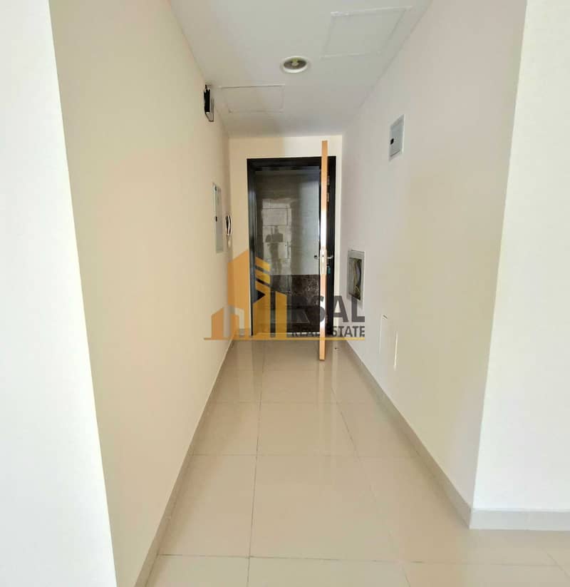 4 390407. jpg