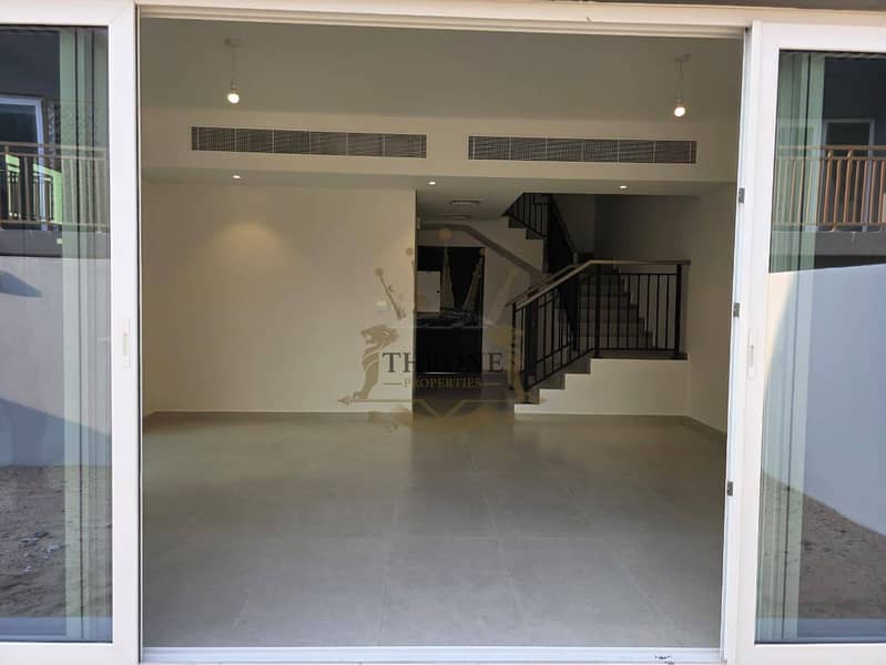 SPACIOUS 4BR TOWNHOUSE | SINGLE ROW | AED 110K SPACIOUS 4BR TOWNHOUSE | SINGLE ROW | AED 110K