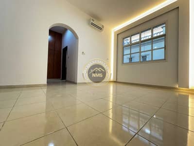 1 Slaapkamer Appartement te Huur in Hadbat Al Zaafran, Abu Dhabi - A. jpg