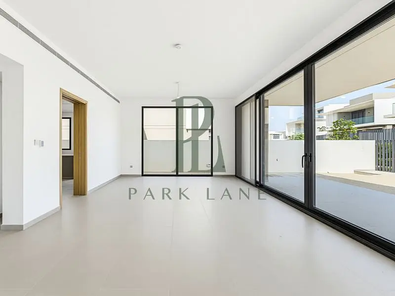Exclusive |Brand New G+1 + Penthouse | Corner