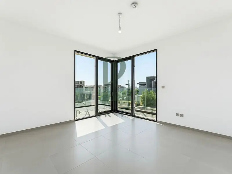 Exclusive |Brand New G+1 + Penthouse | Corner
