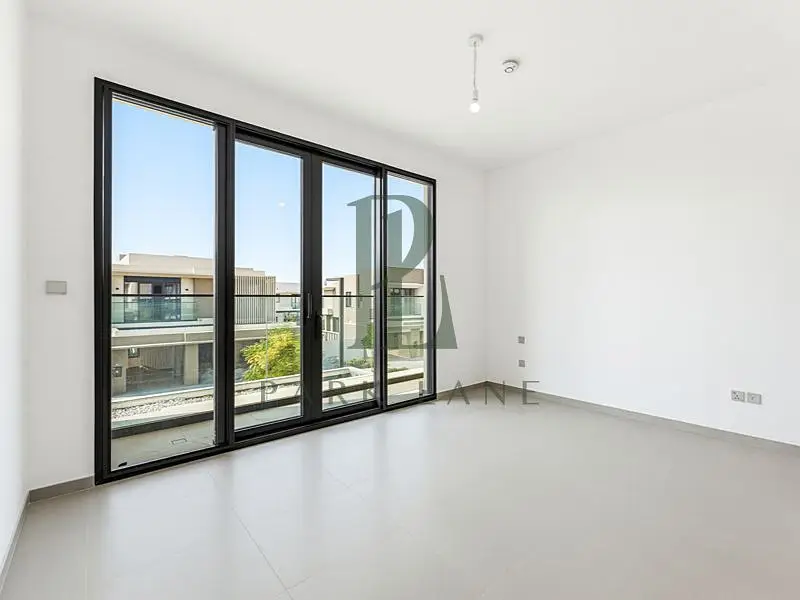 Exclusive |Brand New G+1 + Penthouse | Corner