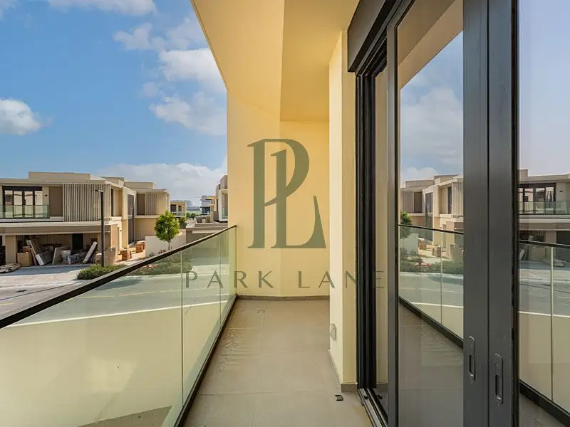 Exclusive |Brand New G+1 + Penthouse | Corner