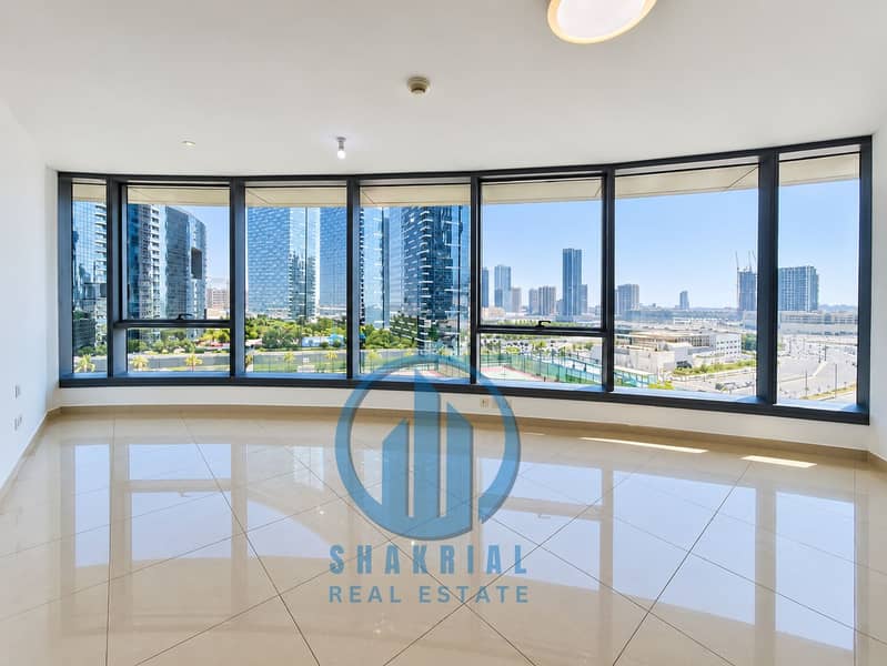 7 Curved Window Apartment Skyline. png