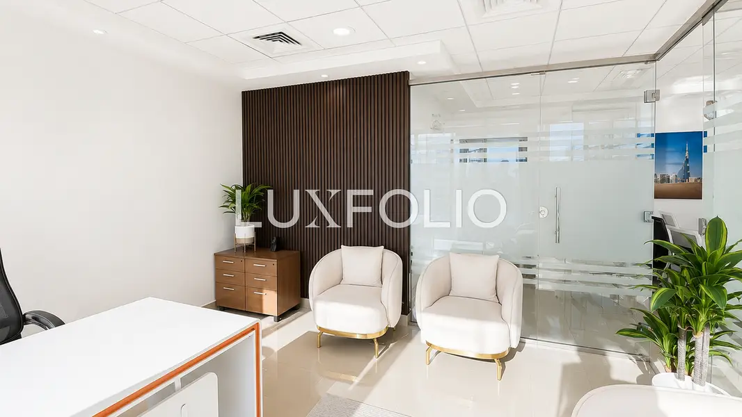 Furnished | Partitioned | 2 Parkings