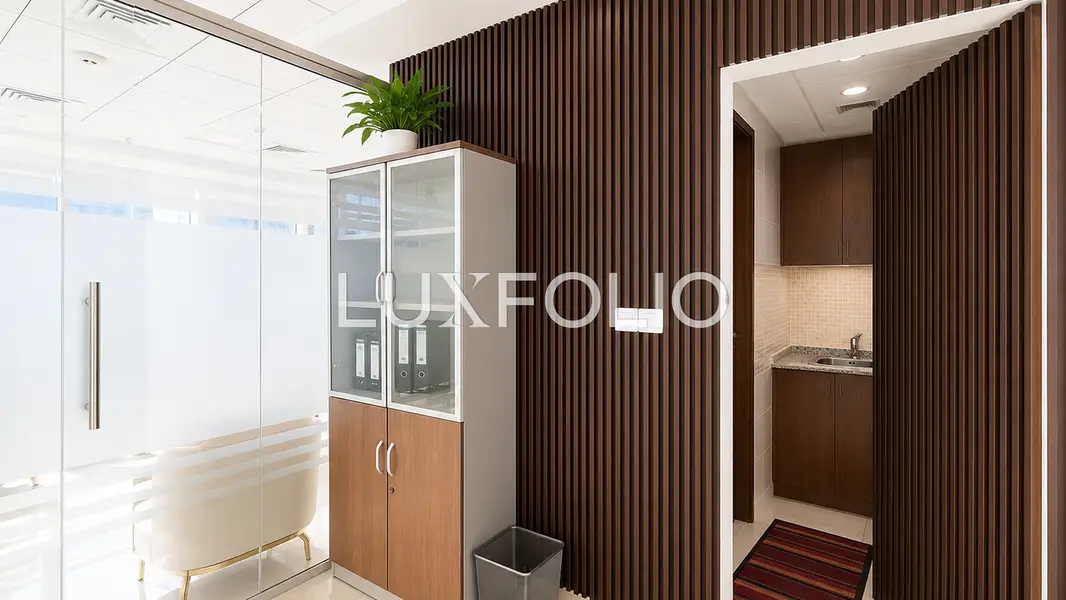 Furnished | Partitioned | 2 Parkings