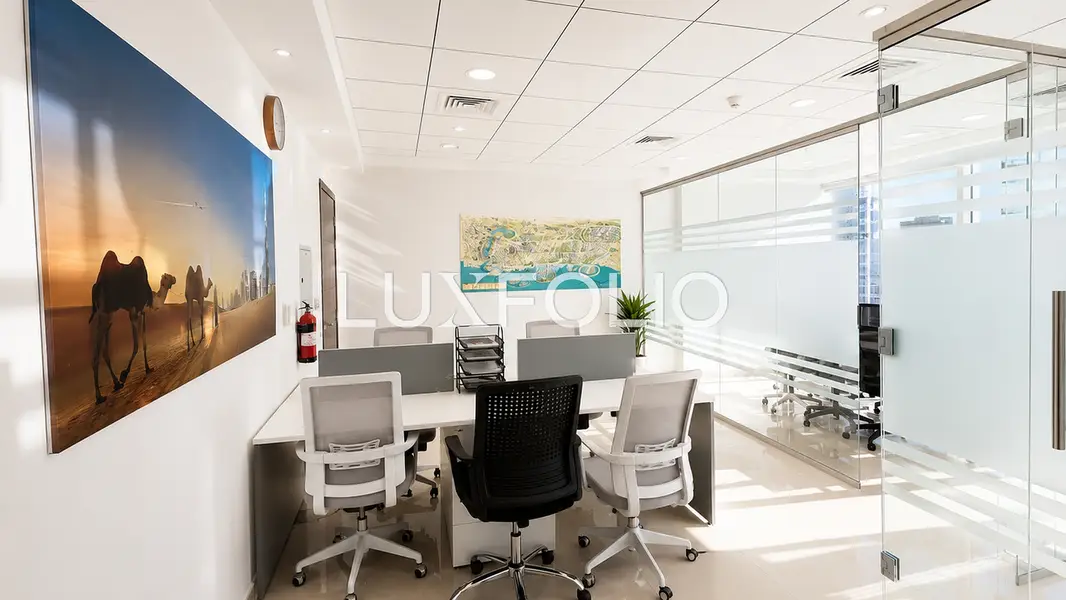 Furnished | Partitioned | 2 Parkings