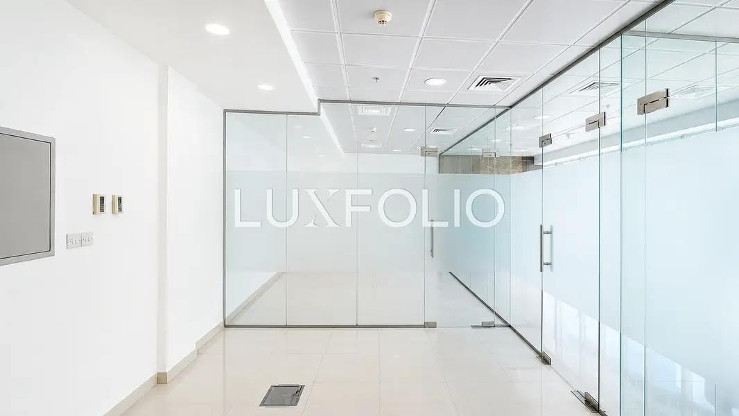 Fitted | 3 Partitions | Bright