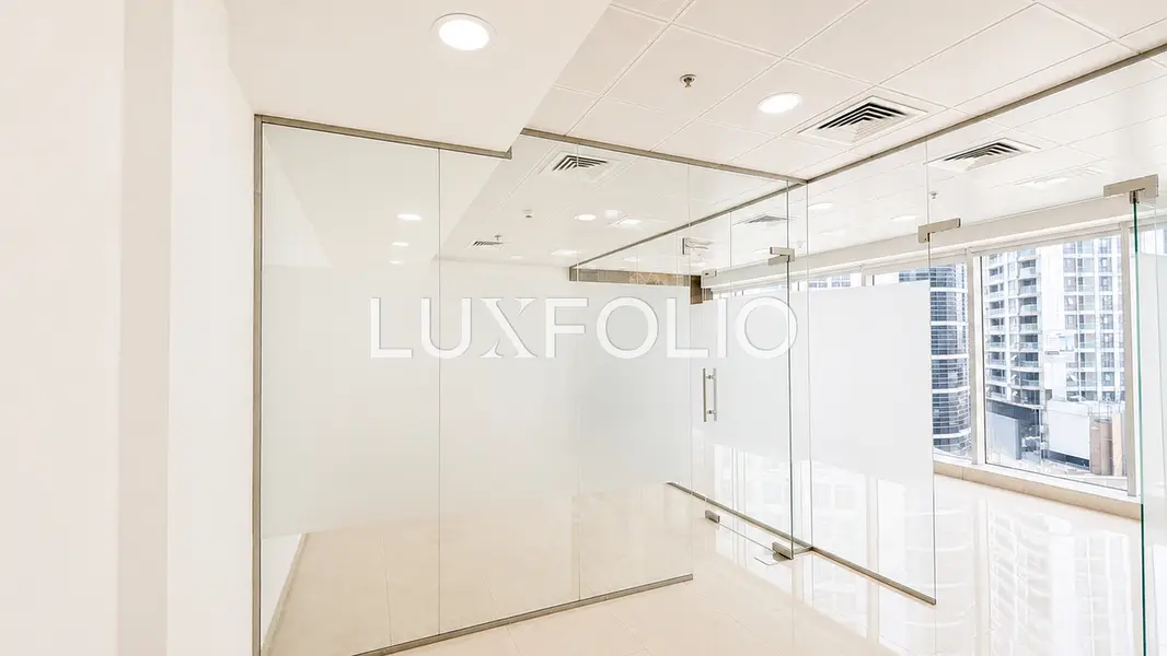 Fitted | 3 Partitions | Bright
