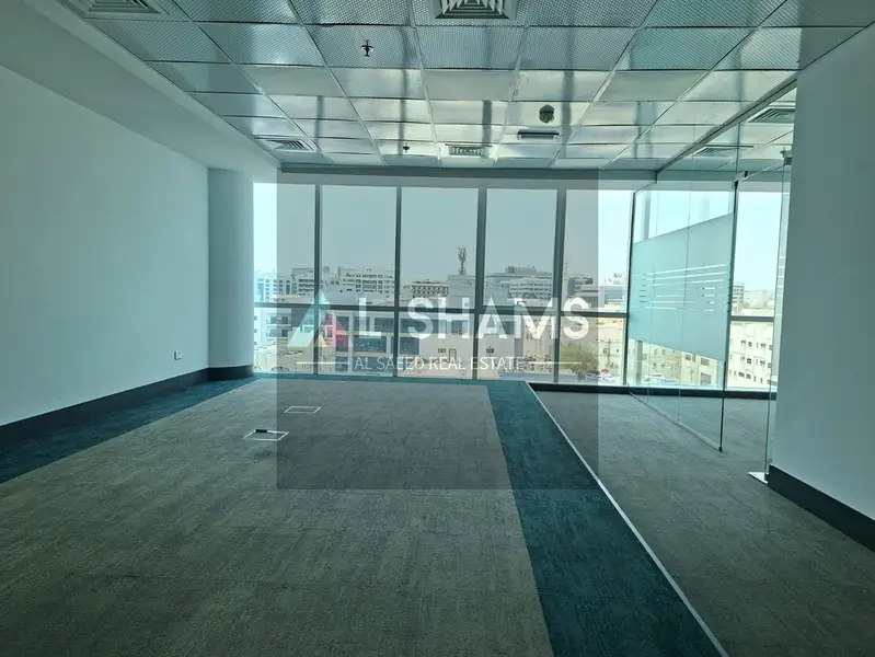 Chiller free | Luxurious Office On prime Location | 118k