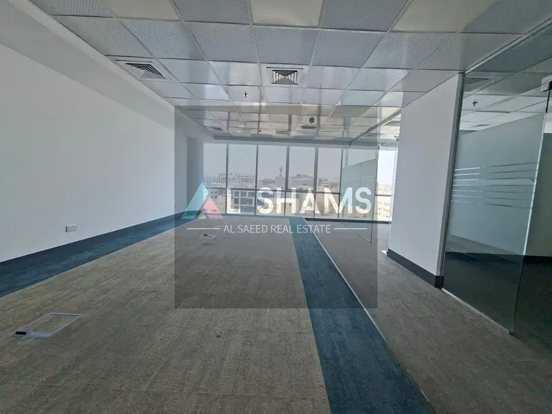 Chiller free | Luxurious Office On prime Location | 118k