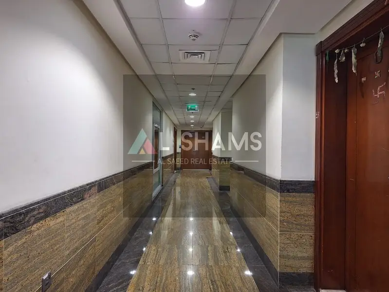 Chiller free | Luxurious Office On prime Location | 118k