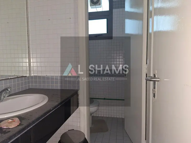 Chiller free Fitted Office with partition Near Metro St