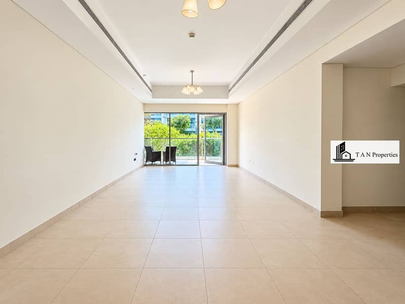 Empty Modern Living Room with Balcony Views. png Empty Modern Living Room with Balcony Views. png