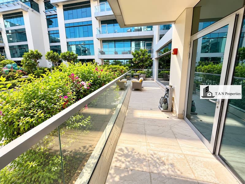 9 Sunlit Modern Balcony Garden. png
