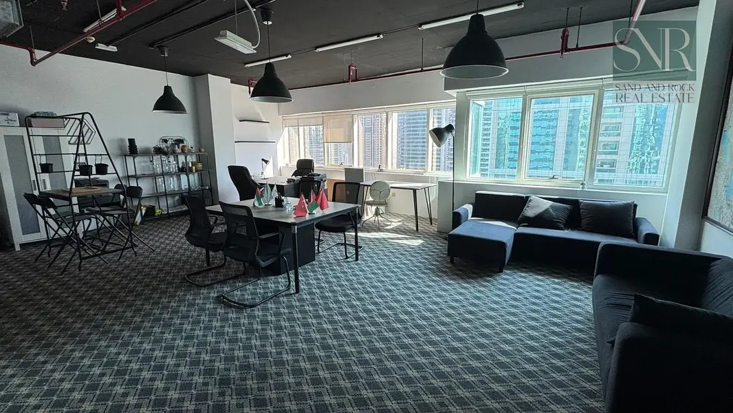 DMCC|Open Layout|Lake View