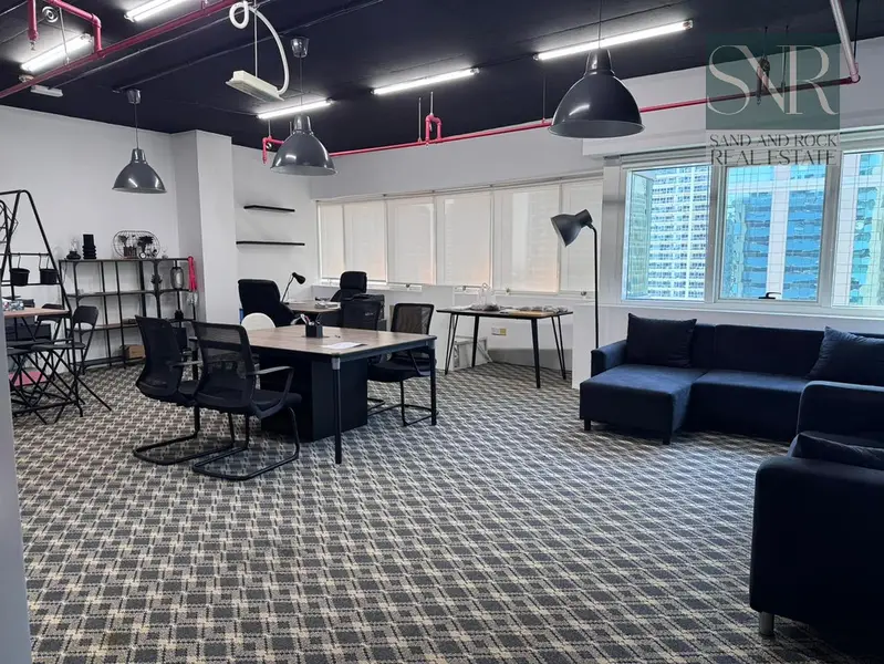 DMCC|Open Layout|Lake View