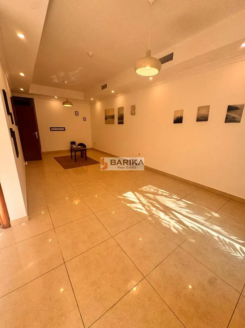 Premium | Basement + Garden | Vacant | Huge Layout