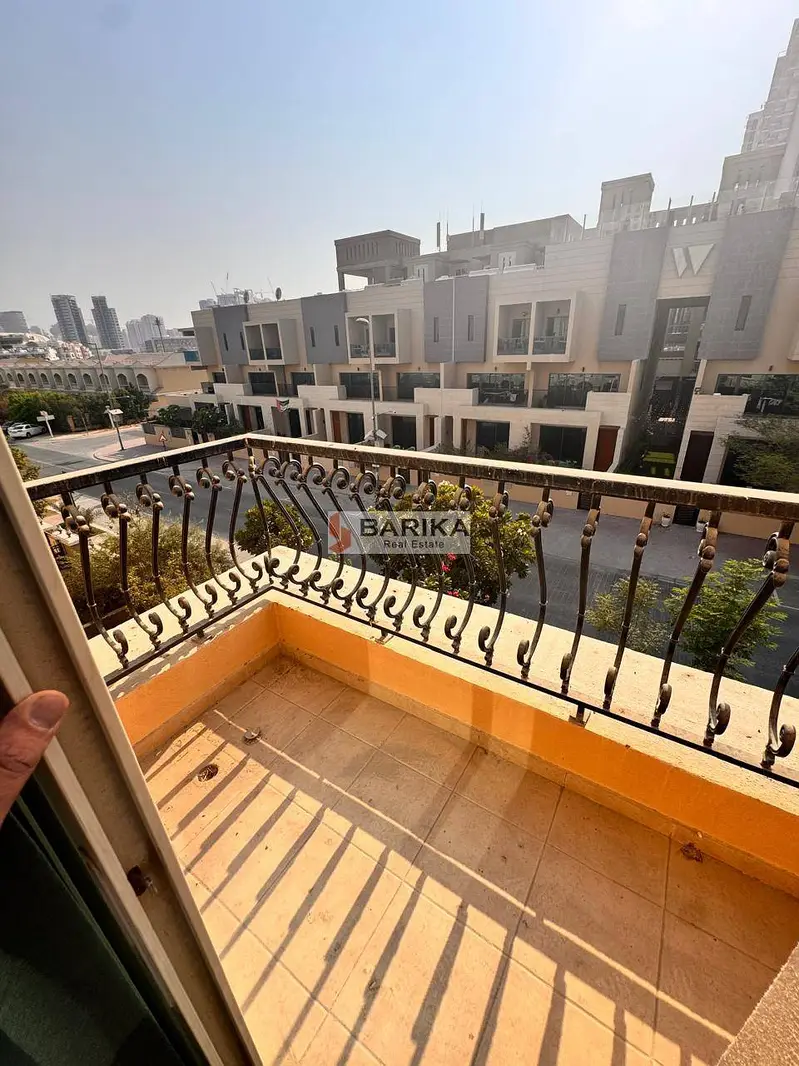 Premium | Basement + Garden | Vacant | Huge Layout