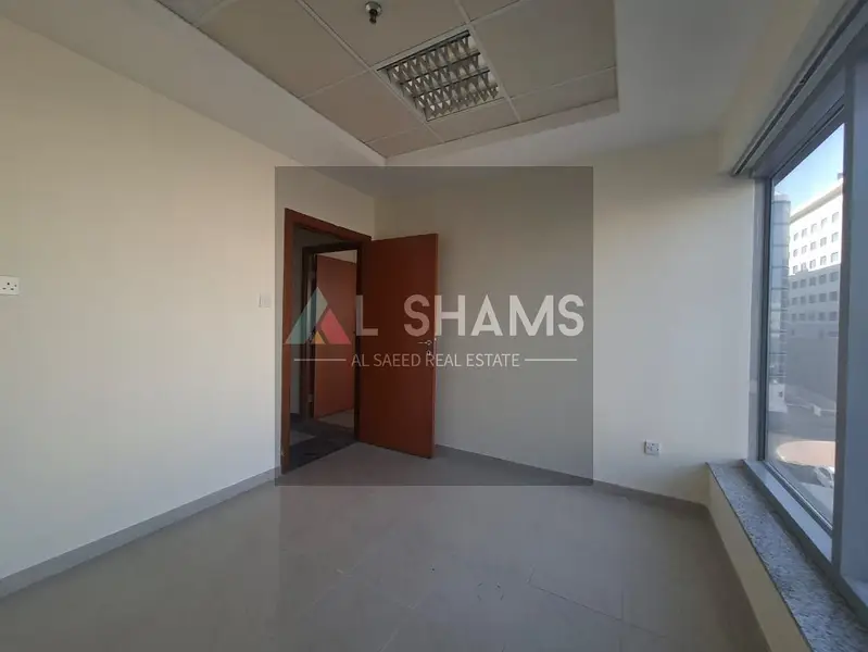 1650 Sqft Chiller free Ready Office space with partition