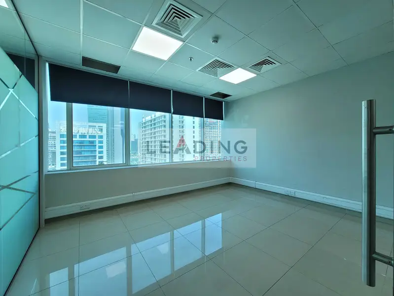 Prime Fitted Office | Quick Highway Access | Zero Traffic | Business Bay