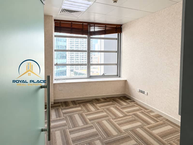 4 Empty office with frosted glass door. png
