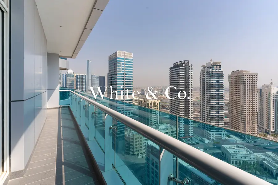 Sunset Views | Direct Marina | Vacant Now