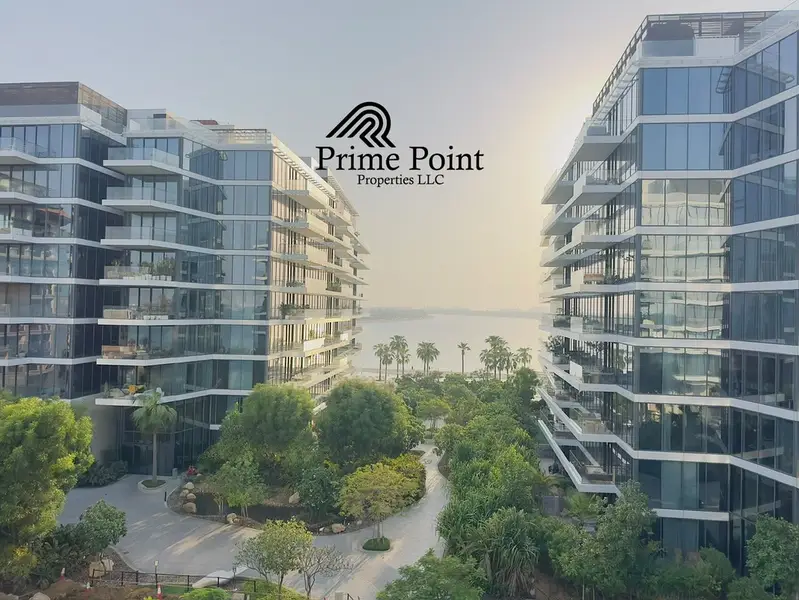 BEACH FRONT LIVING // READY TO MOVE // FULLY FURNISHED