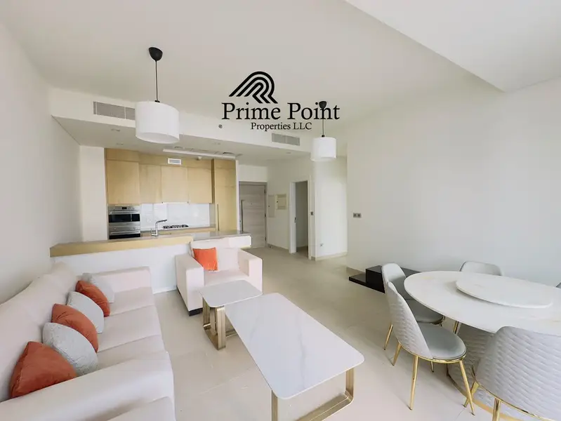BEACH FRONT LIVING // READY TO MOVE // FULLY FURNISHED